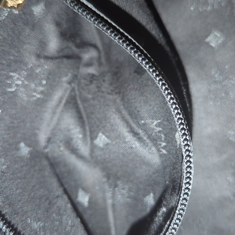 Black And Gray Shoulder Bag - Picture 10 of 13